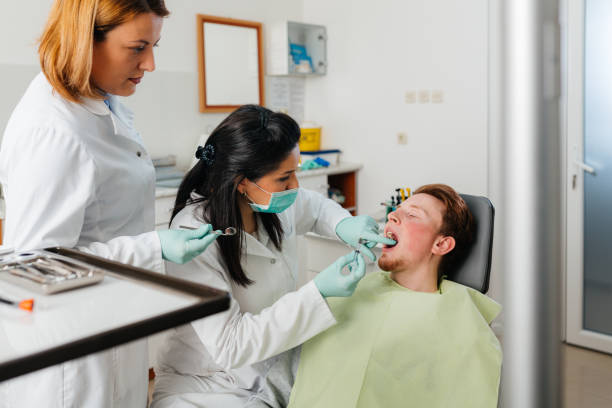 Best Weekend Emergency Dental Services in Gower, MO